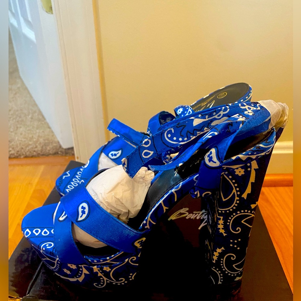 Blue Bandana Print Platform Heel Sandals